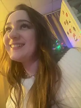 Snapshot of Emma_B1uem chatting on 12/24/24, 12:22 Emma B1uem online show from 12/24/24, 12:22