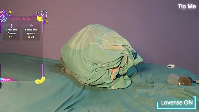 Snapshot of Dante_Bear_ chatting on 11/03/25, 08:15 Dante Bear online show from 11/03/25, 08:15