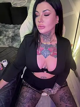 krysstal003 online show from 01/04/25, 10:34