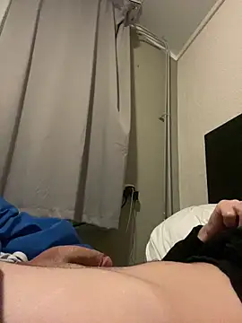 Snapshot of youssef00711 chatting on 02/08/26, 07:06 youssef00711 online show from 02/08/26, 07:06