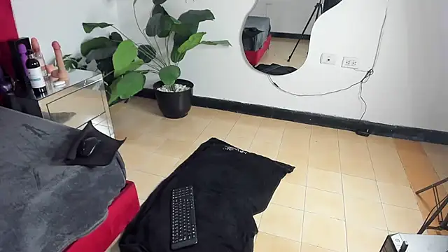 Milanxht online show from 02/20/25, 09:20