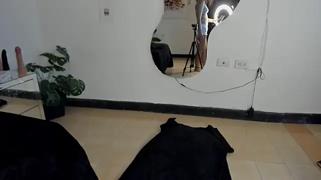 Milanxht online show from 03/18/25, 09:32