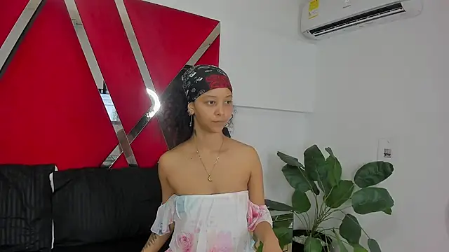 Milanxht online show from 11/23/25, 08:30