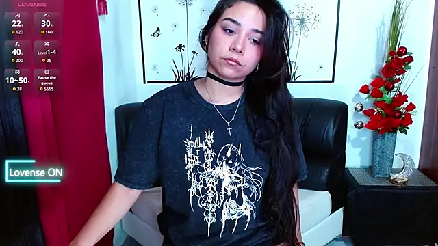 Snapshot of Lune_Claire chatting on 01/08/26, 12:02 Lune Claire online show from 01/08/26, 12:02