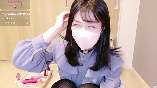 Snapshot of IORio2 chatting on 03/14/25, 07:01 IORio2 online show from 03/14/25, 07:01