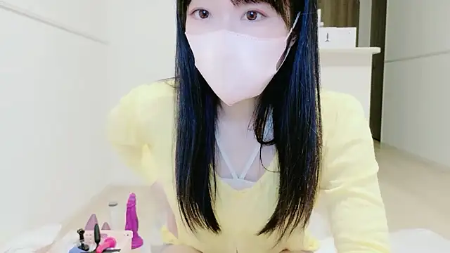 Snapshot of IORio2 chatting on 10/20/25, 05:13 IORio2 online show from 10/20/25, 05:13