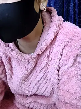 kaveerpooja947 online show from 11/12/25, 04:40