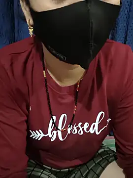 kaveerpooja947 online show from 12/01/25, 05:40