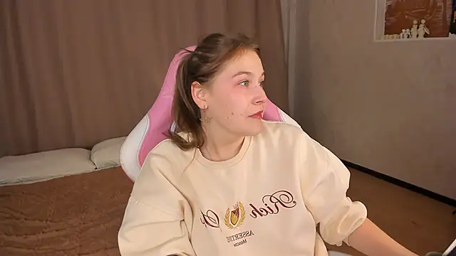 Colleen Blake online show from 10/01/25, 04:46