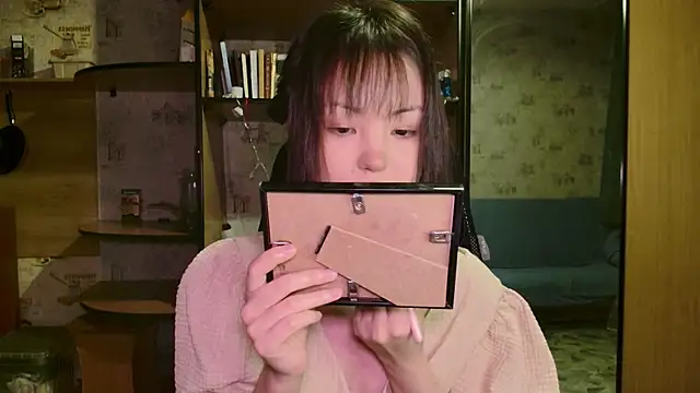 lalallalalaa- online show from 12/16/25, 05:07