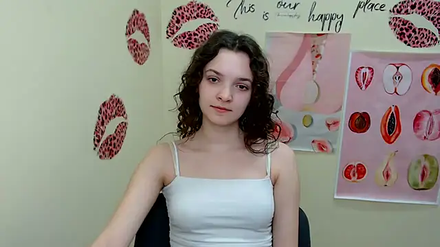 Snapshot of _SusieSu_ chatting on 03/20/25, 10:43 SusieSu online show from 03/20/25, 10:43