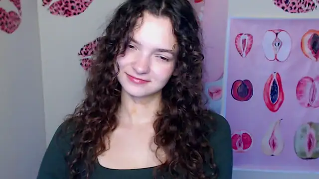 Snapshot of _SusieSu_ chatting on 11/04/25, 07:29 SusieSu online show from 11/04/25, 07:29