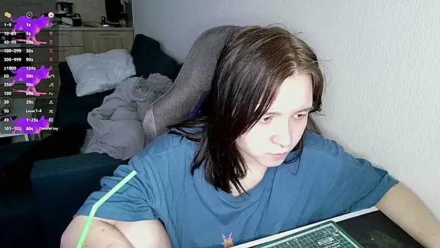Snapshot of crashtest_13 chatting on 12/25/24, 05:58 crashtest 13 online show from 12/25/24, 05:58