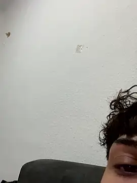 Snapshot of latinoturke chatting on 01/14/26, 05:02 latinoturke online show from 01/14/26, 05:02