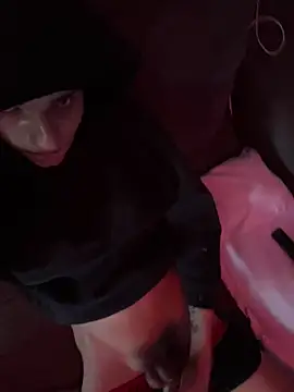 Snapshot of latinoturke chatting on 02/15/26, 07:51 latinoturke online show from 02/15/26, 07:51