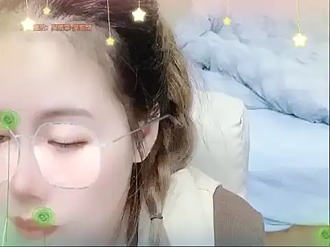 Snapshot of miumiu822 chatting on 01/01/25, 04:29 miumiu822 online show from 01/01/25, 04:29