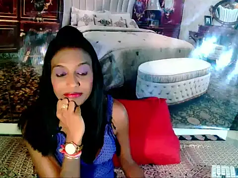 Snapshot of IndianLoveBug chatting on 01/10/25, 06:17 IndianLoveBug online show from 01/10/25, 06:17