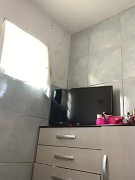 Snapshot of Gabrielleof chatting on 01/05/26, 06:11 Gabrielleof online show from 01/05/26, 06:11