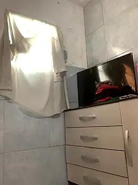 Snapshot of Gabrielleof chatting on 01/09/26, 12:19 Gabrielleof online show from 01/09/26, 12:19