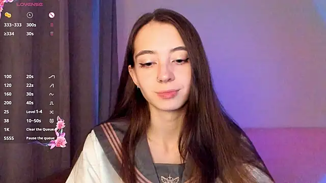 EvaBradley online show from 10/31/25, 06:42