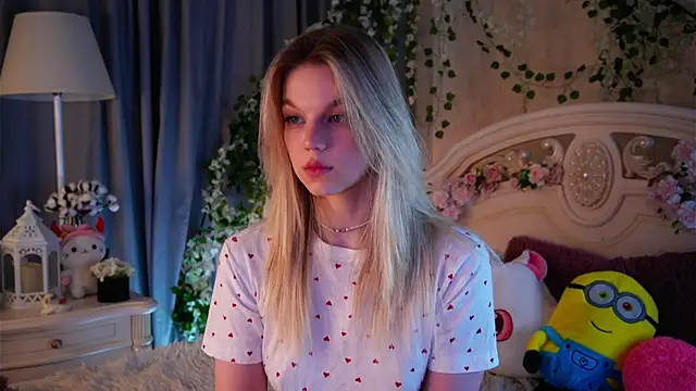 EdlinAlliston online show from 12/14/25, 02:11