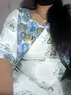 Snapshot of Anamika_Kapoor chatting on 02/20/25, 09:31 Anamika Kapoor online show from 02/20/25, 09:31