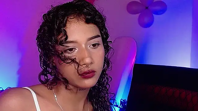 Snapshot of Chelsea__2 chatting on 11/16/25, 05:07 Chelsea 2 online show from 11/16/25, 05:07