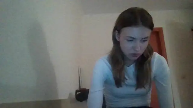 Snapshot of Sweety_Nika chatting on 12/21/24, 02:09 Sweety Nika online show from 12/21/24, 02:09