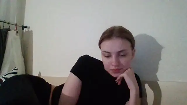 Snapshot of Sweety_Nika chatting on 01/10/25, 07:25 Sweety Nika online show from 01/10/25, 07:25