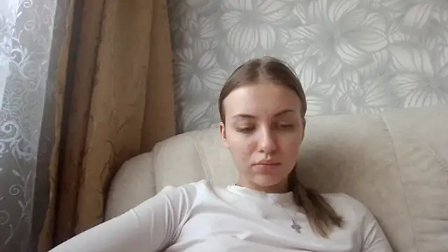Snapshot of Sweety_Nika chatting on 01/13/25, 08:37 Sweety Nika online show from 01/13/25, 08:37