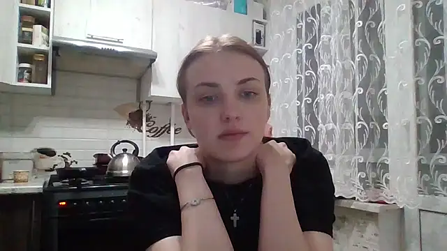 Snapshot of Sweety_Nika chatting on 02/21/25, 01:11 Sweety Nika online show from 02/21/25, 01:11