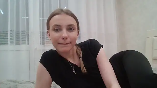 Snapshot of Sweety_Nika chatting on 03/08/25, 03:17 Sweety Nika online show from 03/08/25, 03:17