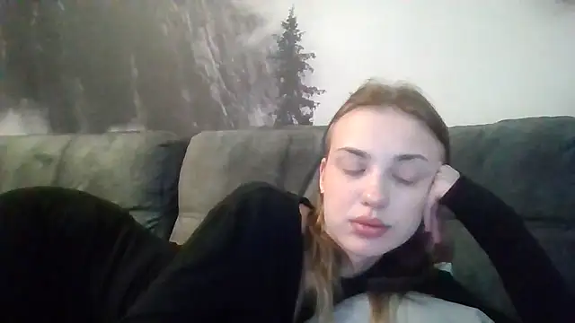 Snapshot of Sweety_Nika chatting on 03/23/25, 02:15 Sweety Nika online show from 03/23/25, 02:15