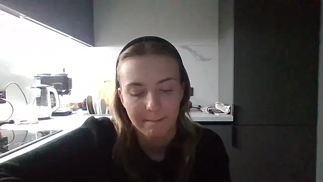 Snapshot of Sweety_Nika chatting on 09/28/25, 07:41 Sweety Nika online show from 09/28/25, 07:41