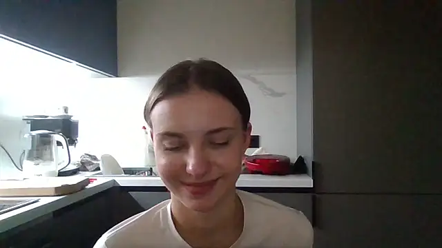Snapshot of Sweety_Nika chatting on 10/07/25, 07:44 Sweety Nika online show from 10/07/25, 07:44