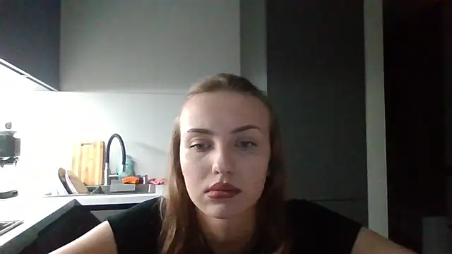 Snapshot of Sweety_Nika chatting on 10/20/25, 05:35 Sweety Nika online show from 10/20/25, 05:35