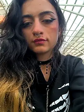 Lila Desiree online show from 03/03/25, 10:31