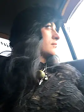 Lila Desiree online show from 11/10/25, 10:31