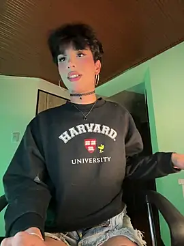 Snapshot of sue___0 chatting on 11/30/25, 05:00 sue 0 online show from 11/30/25, 05:00