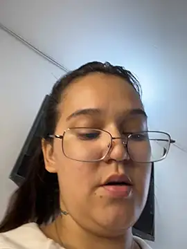 ValenG023 online show from 03/20/25, 01:15