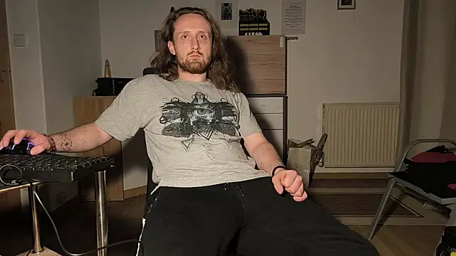 Snapshot of DrownMentallyyy chatting on 11/11/25, 08:53 DrownMentallyyy online show from 11/11/25, 08:53