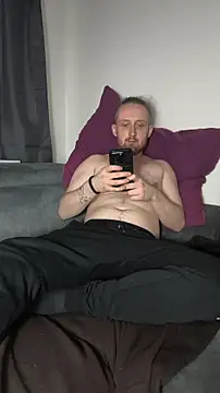 DrownMentallyyy online show from 04/16/26, 08:48