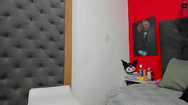 YayaHilton online show from 02/01/25, 04:14