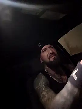 Beardedtattood online show from 12/04/25, 03:05