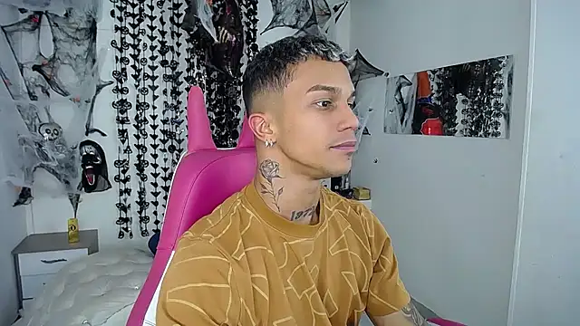 Leonard Price online show from 11/09/25, 03:38