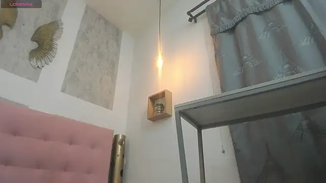 zhamira 21 online show from 09/11/25, 08:42