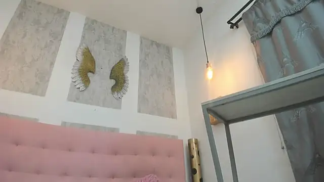 zhamira 21 online show from 11/28/25, 09:06