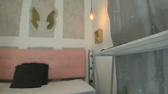 zhamira 21 online show from 03/15/26, 08:04