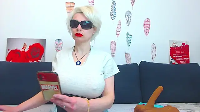 ForeverBarbie  online show from 03/17/26, 02:05