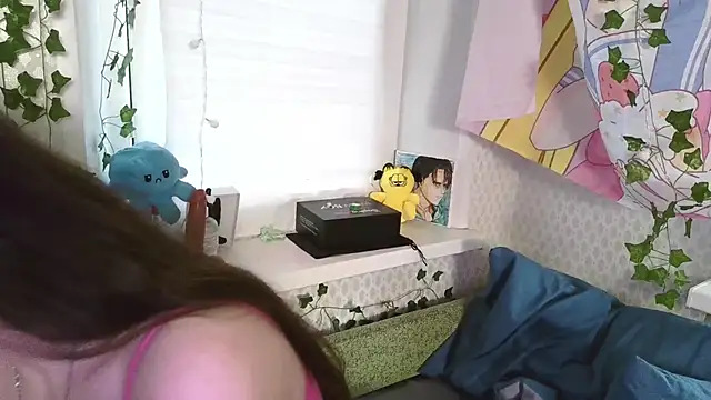 Snapshot of Mila_starx chatting on 12/05/24, 07:05 Mila starx online show from 12/05/24, 07:05